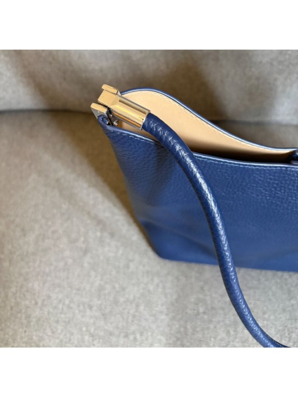 Miztique 2-in-1 Scoop Neck Tote and Removable Zip Pouch Set NWOT - Picture 3 of 7